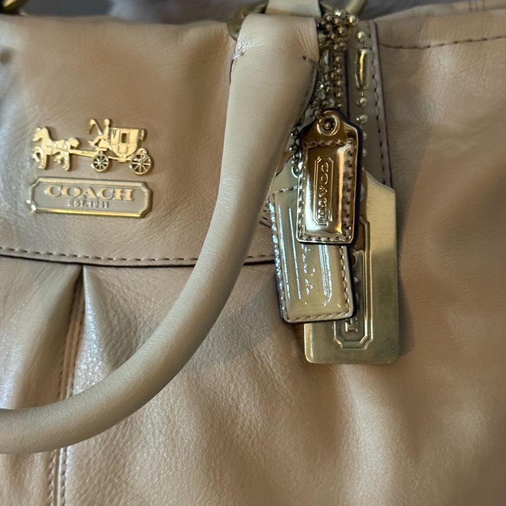 Vintage Coach Beige Leather Tote Bag - Picture 3 of 5